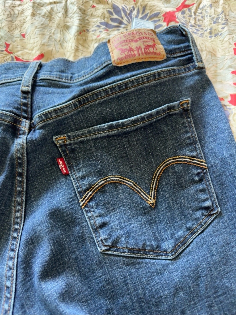 Levi's Women's Dark Blue Straight Leg Jeans